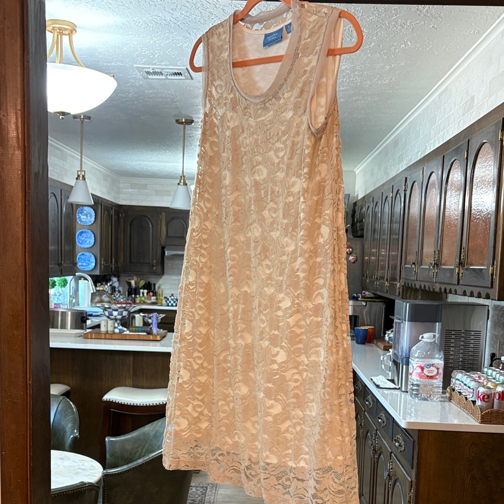 Simply Vera Vera Wang Cream Lace Dress